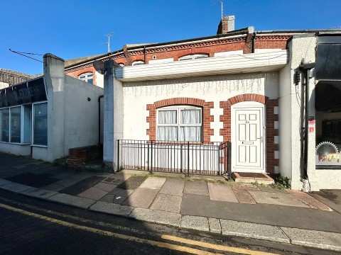 View Full Details for Windsor Road, Bexhill on Sea, East Sussex